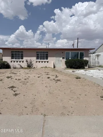 6233 Cherbourg Avenue, El Paso, Texas 79925