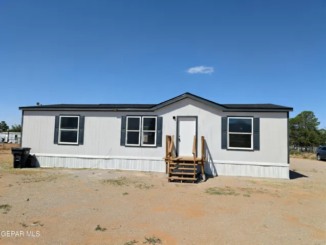 9526 Comet Street, Las Cruces, New Mexico 88012