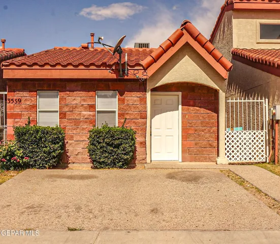 3559 Oasis Drive, El Paso, Texas 79936