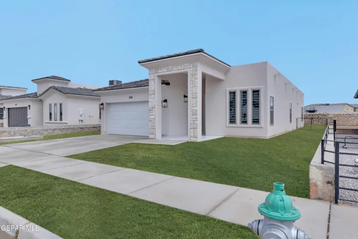 10891 Francisco Vaquera Drive, Socorro, Texas 79927
