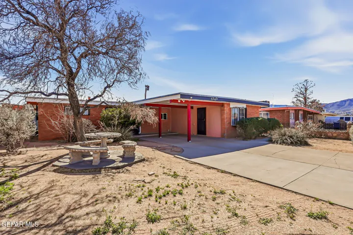 5240 Blue Ridge Drive, El Paso, Texas 79904