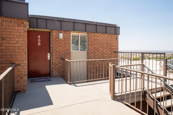 4433 N Stanton Street Q456, El Paso, Texas 79912