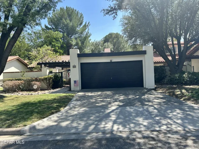 804 Lakeshore Drive, El Paso, Texas 79932