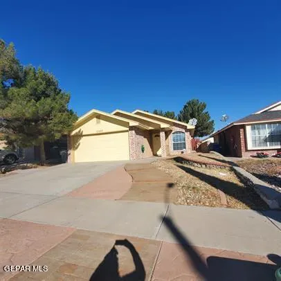 12537 Robert David Drive, El Paso, Texas 79928