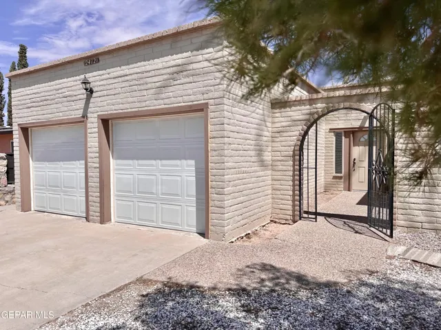 2412 Red Sails Drive, El Paso, Texas 79936