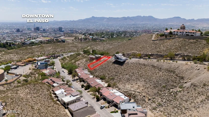 8 Sierra Crest Drive, El Paso, Texas 79902