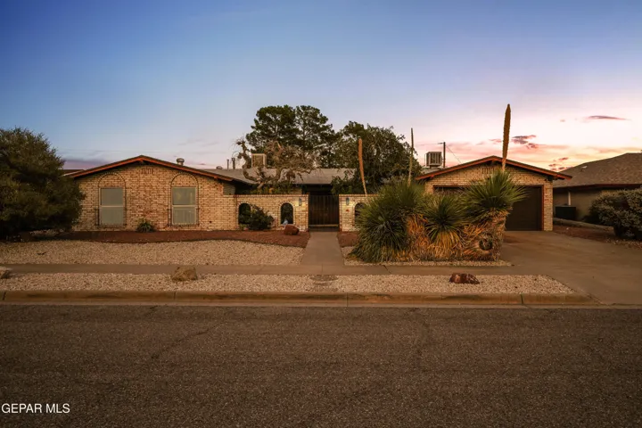 9002 Rancich Street, El Paso, Texas 79904