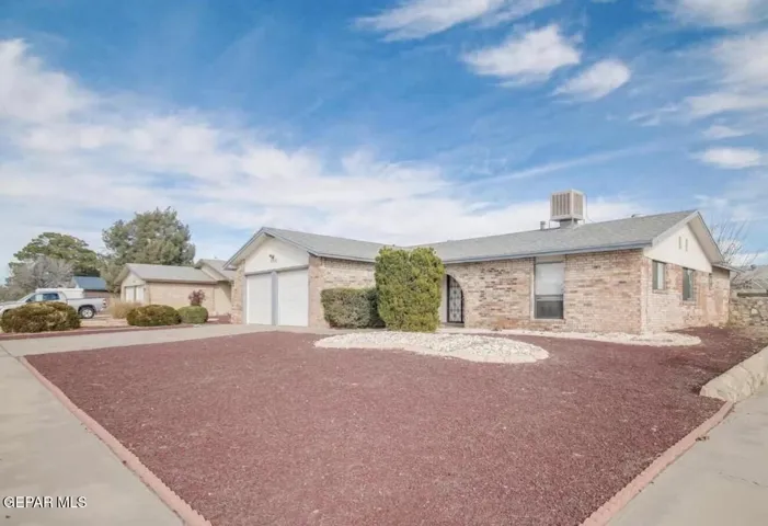 1718 Russ Randall Street, El Paso, Texas 79936