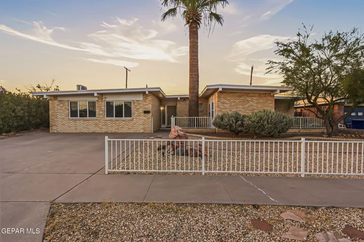 5137 Juliandra Avenue, El Paso, Texas 79924