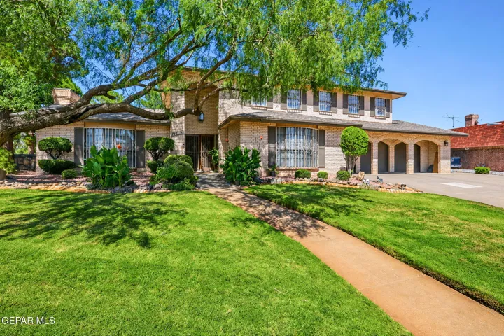 11183 Leo Collins Drive, El Paso, Texas 79936