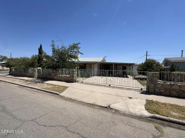 200 Durrill Road, El Paso, Texas 79915
