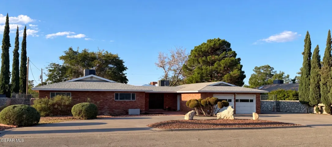 Front Street View