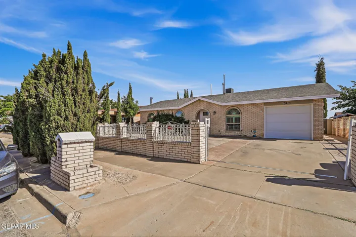 10713 Eagle Pass Lane, El Paso, Texas 79924