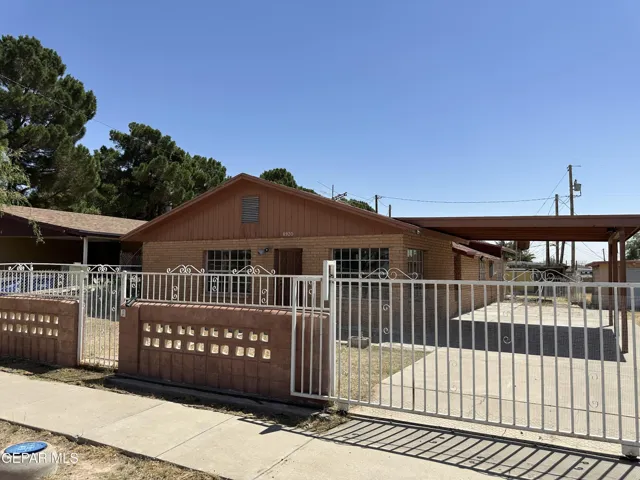 8920 Kenneth Street, El Paso, Texas 79904