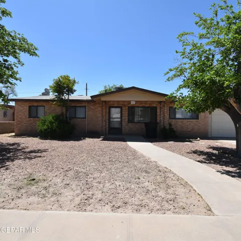 807 Poplar Street, Anthony, Texas 79821