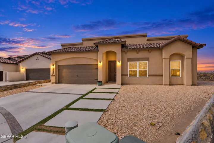 2331 Enchanted Eagle, El Paso, Texas 79911