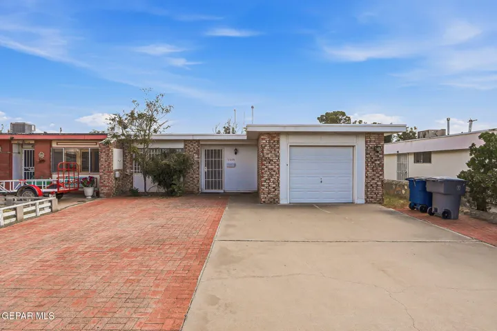 10648 Cardigan Drive, El Paso, Texas 79935