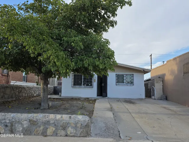 3219 Sacramento Avenue, El Paso, Texas 79930