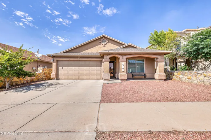 13191 Kestrel Avenue, Horizon City, Texas 79928