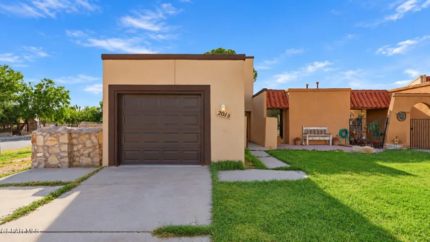 201 Mulberry Avenue J, El Paso, Texas 79932