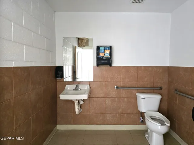 1170