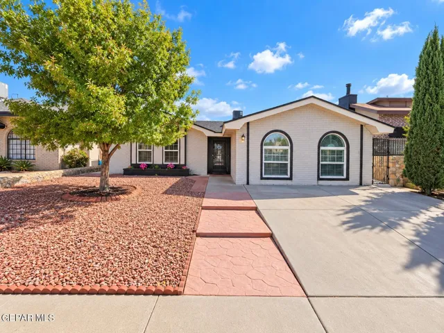11654 Bob Mitchell Drive, El Paso, Texas 79936