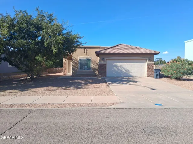 613 Valley Plum Avenue, El Paso, Texas 79932