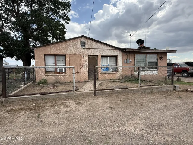 506 E Galveston Street, Marfa, Texas 79843