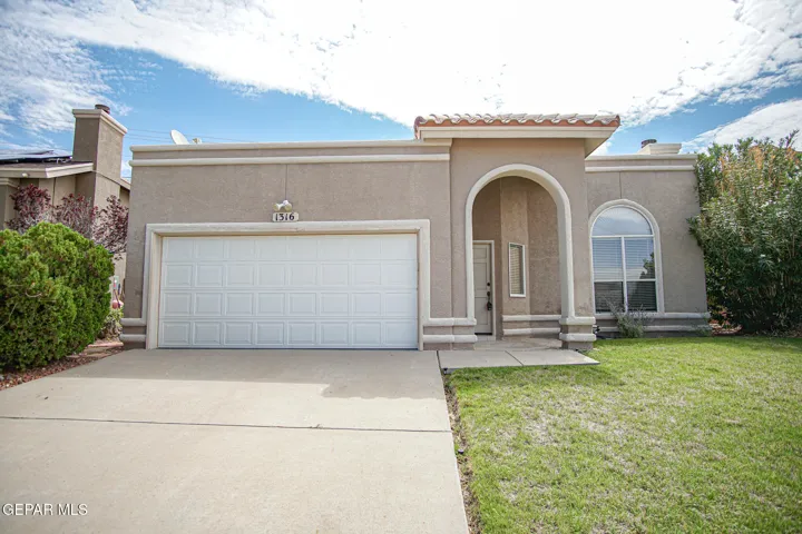 1316 Desierto Azul Drive, El Paso, Texas 79912