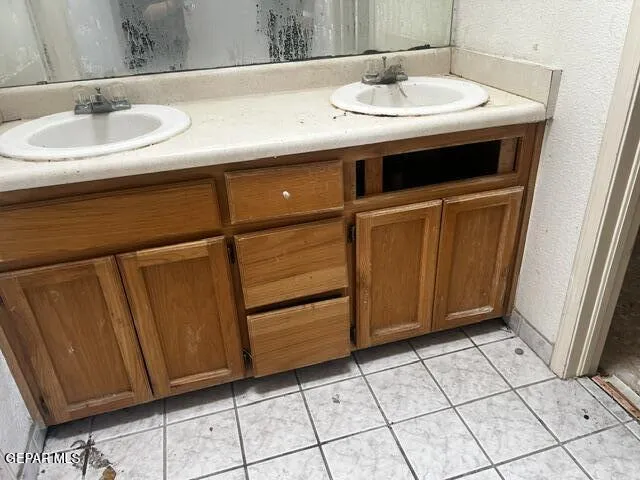 1170