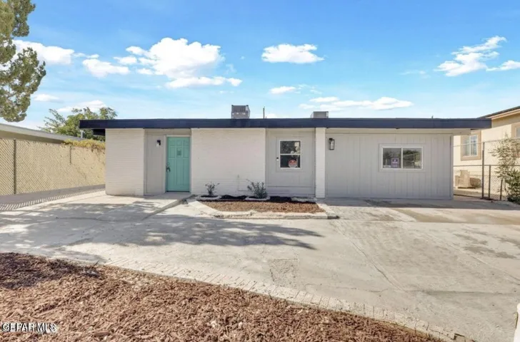 8827 Mount Elbert Drive 4, El Paso, Texas 79904