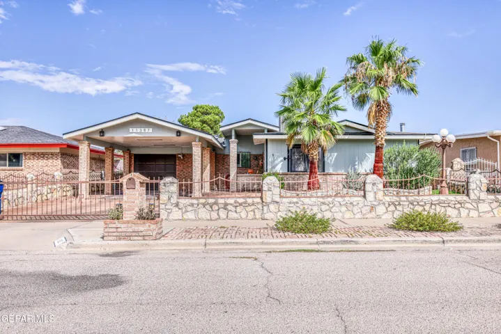 11387 Beach Front Drive, El Paso, Texas 79936
