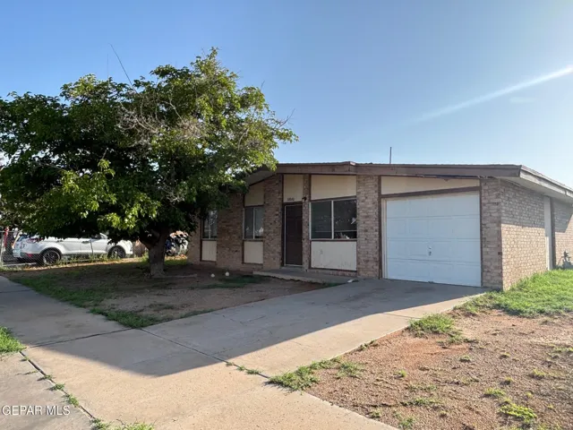 Single Story Home with 1 Car Garage