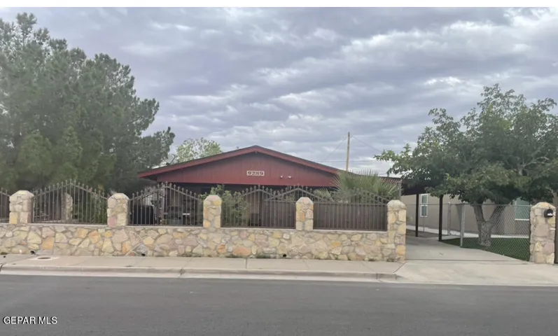 9289 Leonardo Avenue, El Paso, Texas 79907