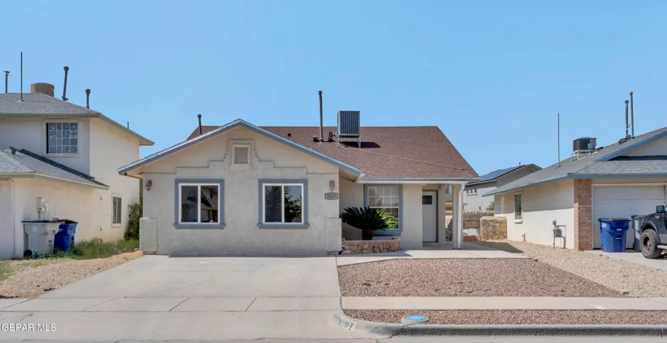 3297 Oxcart Run Street, El Paso, Texas 79936