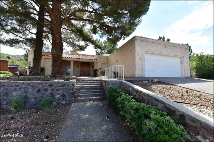 1201 Cerrito Alegre Lane, El Paso, Texas 79912