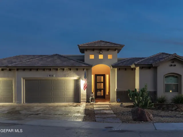 916 Aztec Dove Lane, El Paso, Texas 79932