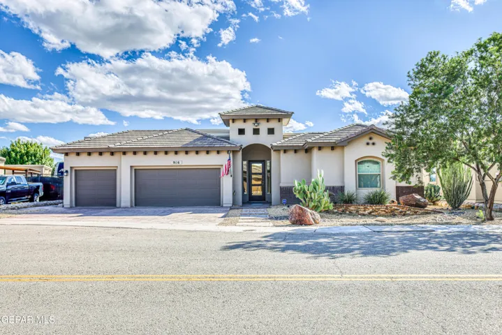 916 Aztec Dove Lane, El Paso, Texas 79932