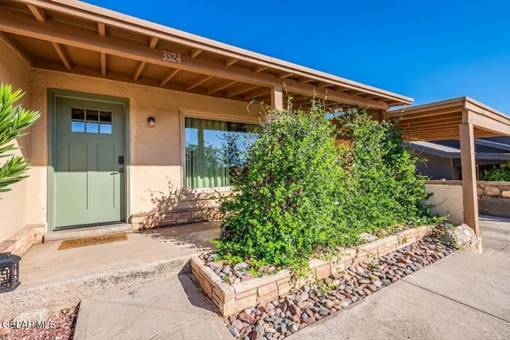 3324 N Stanton Street, El Paso, Texas 79902