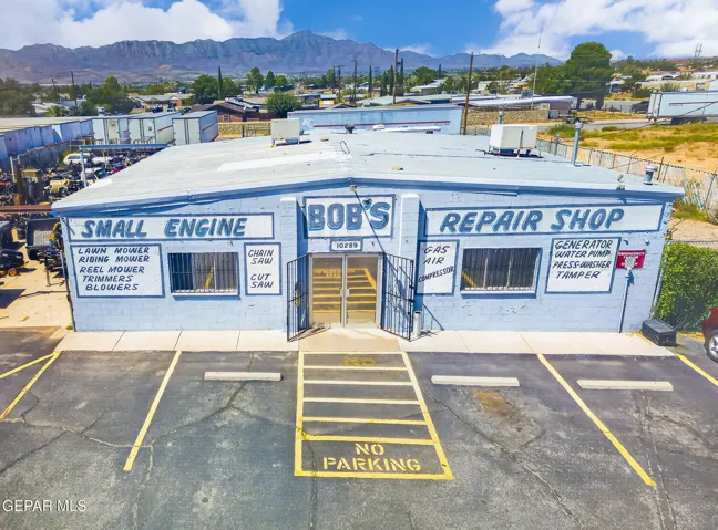10289 Dyer Street, El Paso, Texas 79924