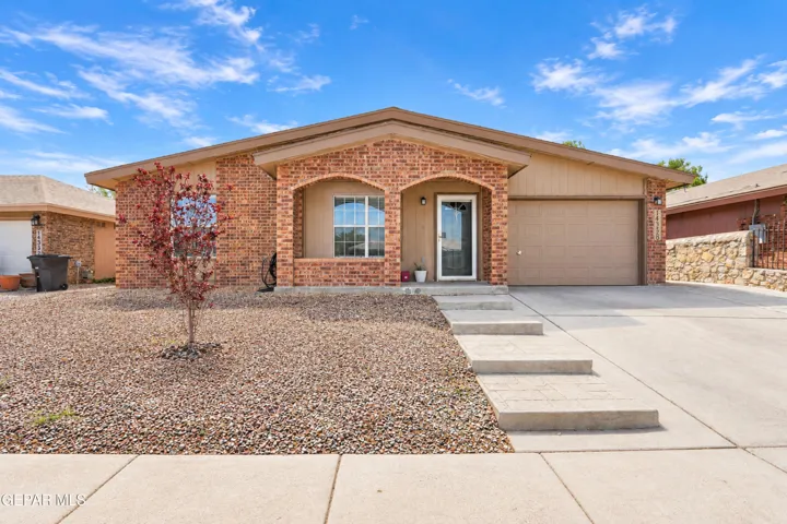 14328 Puentecillas Drive, Horizon City, Texas 79928