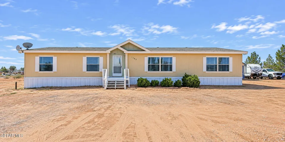 1147 Santa Cruz Drive, Chaparral, New Mexico 88081