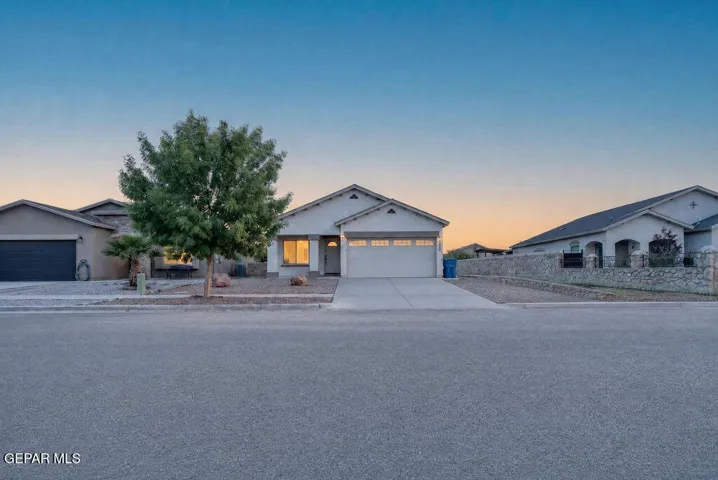 10125 Cyan Valley, Socorro, Texas 79927
