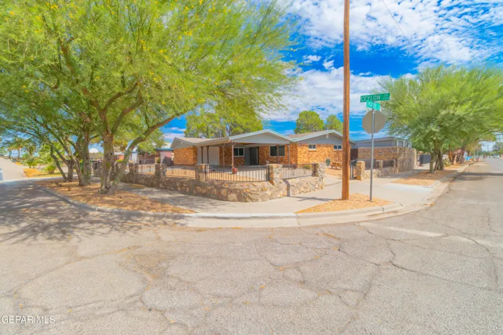 2514 Ceylon Drive, El Paso, Texas 79925