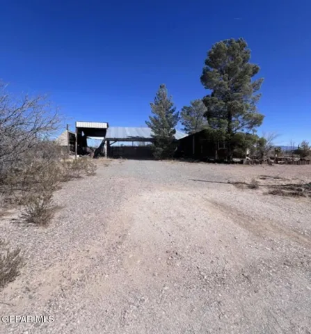 Ample drive way