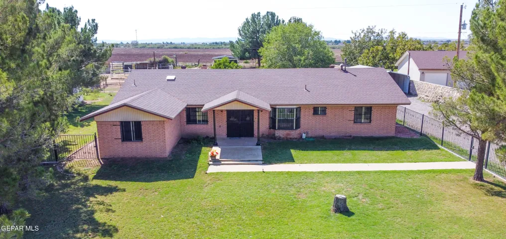 454 Rancho Viejo Drive, El Paso, Texas 79927