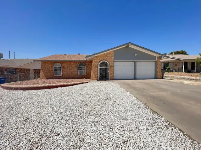 1529 Jim Colbert Lane, El Paso, Texas 79936