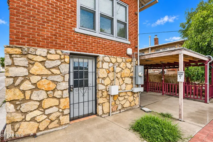 4410 Trowbridge Drive B, El Paso, Texas 79903