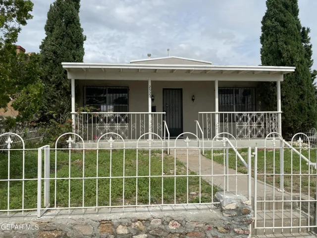 2927 Mobile Avenue, El Paso, Texas 79930