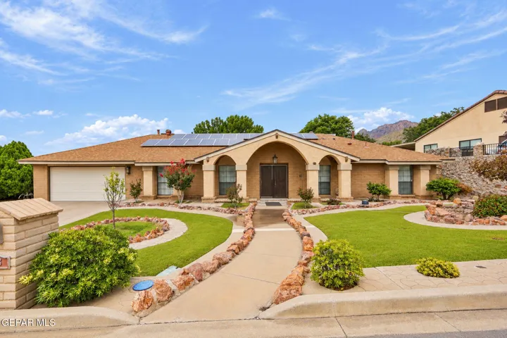 433 Hollydale Drive, El Paso, Texas 79912